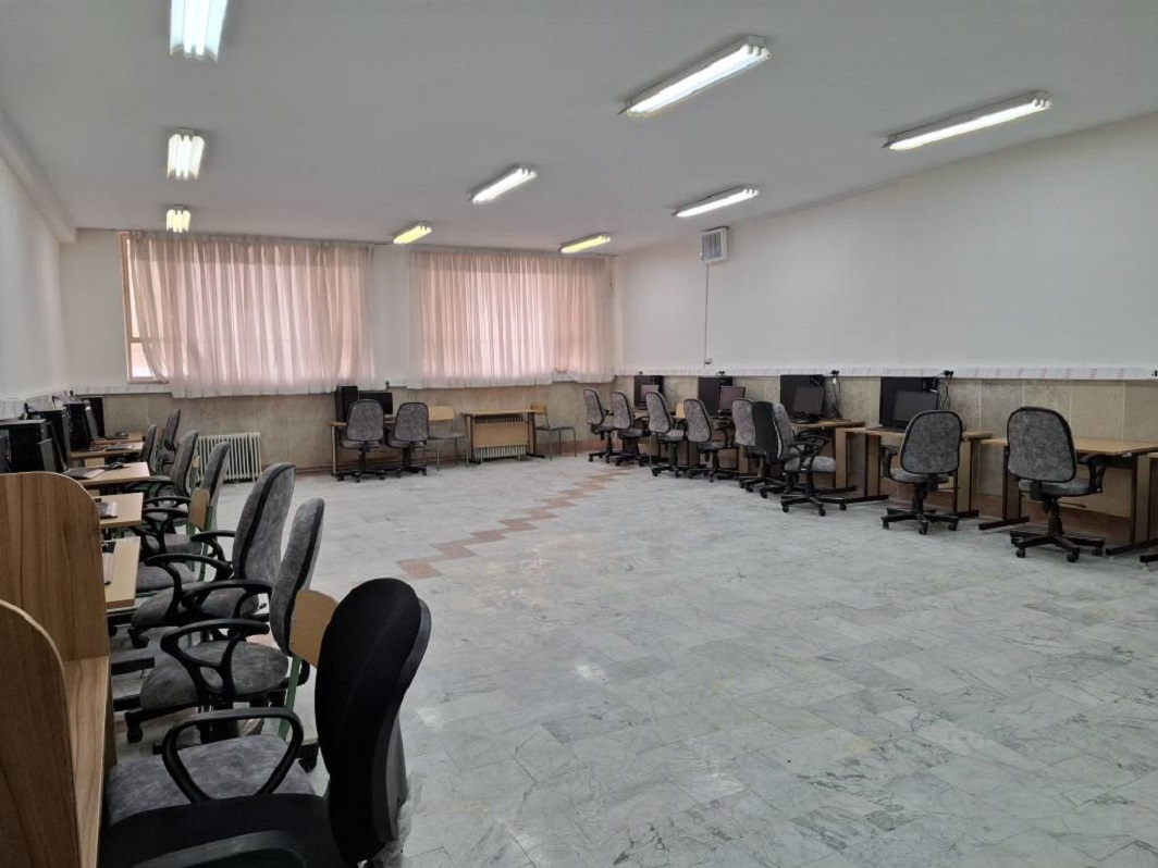 هنرستان فنی دختران